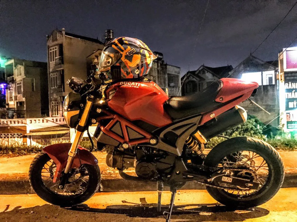 Xe máy Ducati Monster 110 độ cực chất của thanh niên Hà Nội