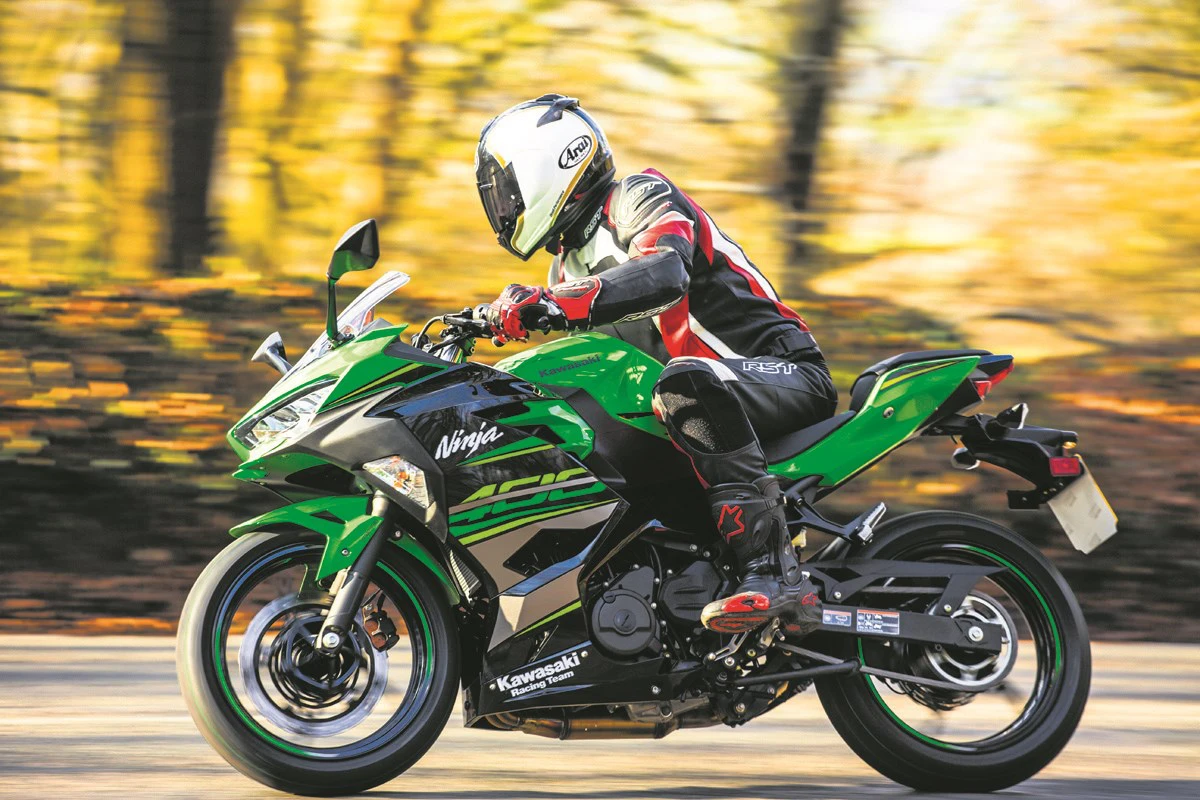 Lý do nên mua Kawasaki Ninja 400 ABS 2019  Mô Tô Việt