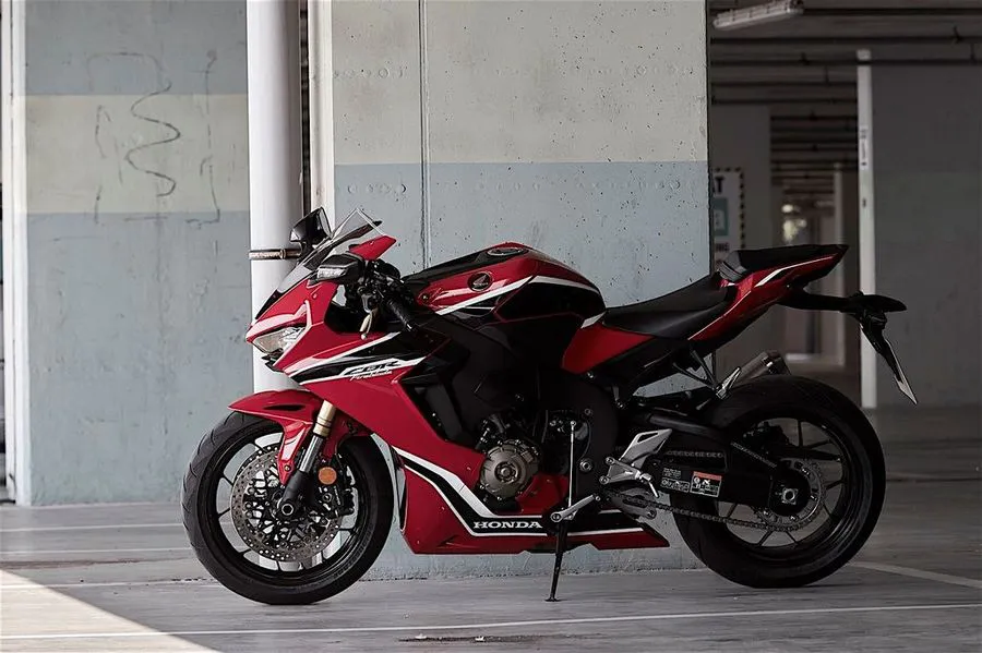 Xe mô tô Honda CBR1000RR-R Fireblade 2021 | Thông Số Kỹ Thuật