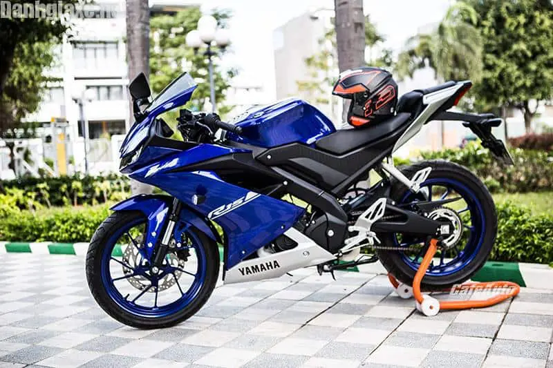 Yamaha YZFR15 V3 2019 chính hãng giá từ 79 triệu tại Việt Nam